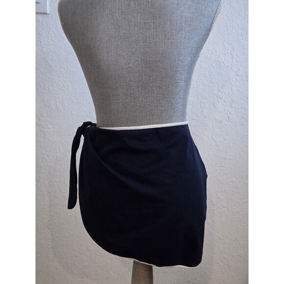 La Perla Sport Cover Up Size 48 Swimwear, Side Tie, Wrap Skirt Sarong Navy - Picture 3 of 6